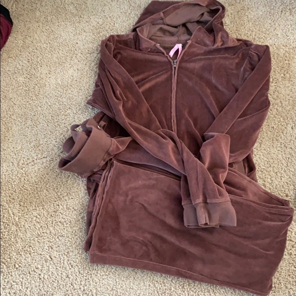 Sweatsuit